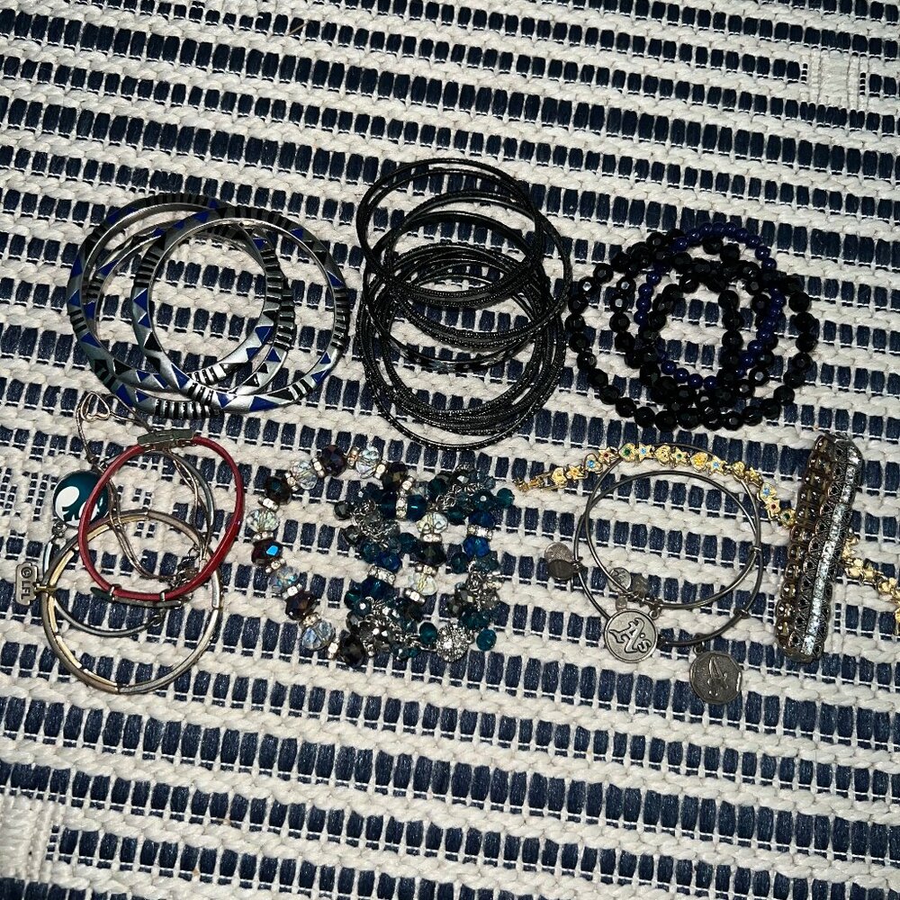 Assortment of Bangle Bracelets Lots of about 25-27 Bracelets